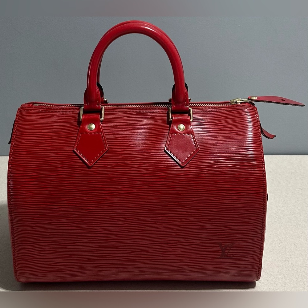 Louis Vuitton Speedy 25 Epi Textured Leather